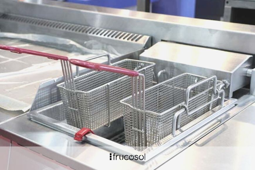 Consejos para limpiar una freidora comercial.